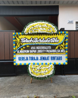 Papan Bunga Duka di Wua Wua